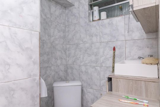 Banheiro da Suíte de casa para alugar com 2 quartos, 42m² em Jardim Ipanema (zona Leste), São Paulo