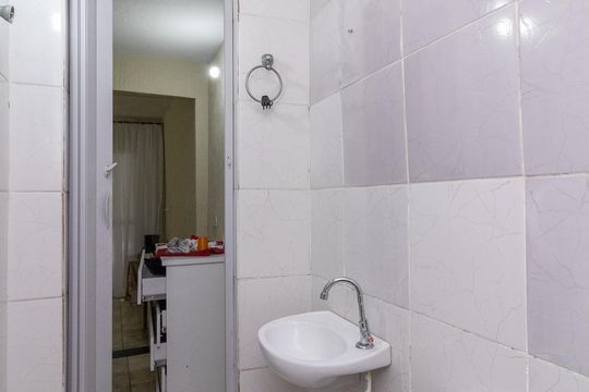 Banheiro 2 de casa para alugar com 2 quartos, 42m² em Jardim Ipanema (zona Leste), São Paulo