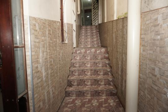Escada de casa para alugar com 1 quarto, 48m² em Chácaras São Marcos, Embu das Artes