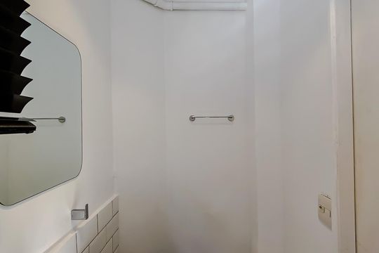 Banheiro de casa para alugar com 1 quarto, 15m² em Água Rasa, São Paulo