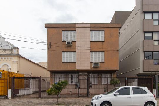 Fachada de apartamento à venda com 2 quartos, 61m² em Santana, Porto Alegre