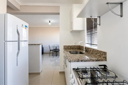 Cozinha de apartamento para alugar com 1 quarto, 50m² em Centro, São Leopoldo
