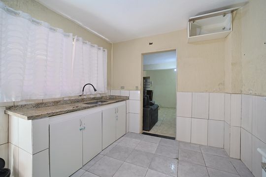 Cozinha de casa para alugar com 2 quartos, 50m² em Jardim Ipanema (zona Leste), São Paulo