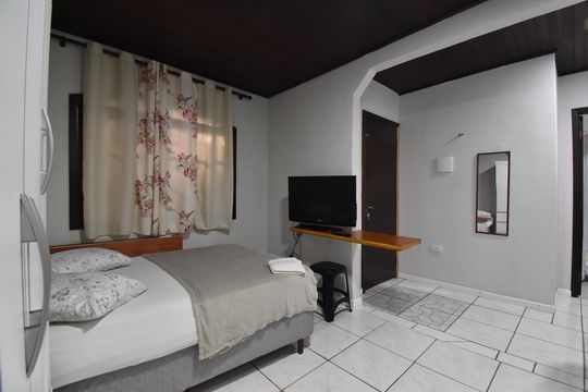 Kitnet/Studio para alugar com 1 quarto, 17m² em Cidade Industrial de Curitiba, Curitiba