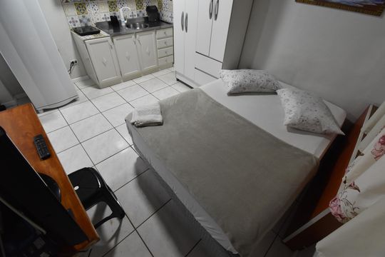 Estúdio de kitnet/studio para alugar com 1 quarto, 17m² em Cidade Industrial de Curitiba, Curitiba