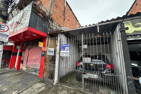 Fachada de casa à venda com 2 quartos, 125m² em Parque dos Camargos, Barueri