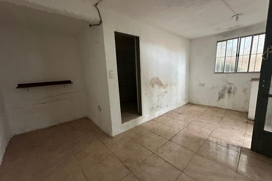 Casa à venda com 2 quartos, 125m² em Parque dos Camargos, Barueri