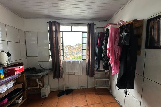 Quarto de casa à venda com 2 quartos, 125m² em Parque dos Camargos, Barueri