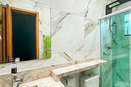 Banheiro da Suíte 2 de casa à venda com 2 quartos, 83m² em Vila Nhocuné, São Paulo