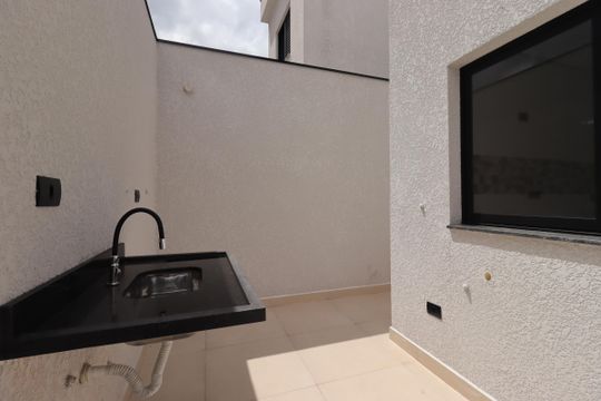 Área de Serviço de casa à venda com 3 quartos, 120m² em Vila Lucinda, Santo André