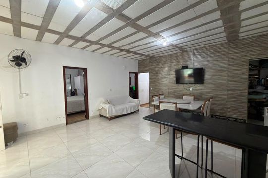 Casa à venda com 3 quartos, 250m² em Taguatinga, Brasília
