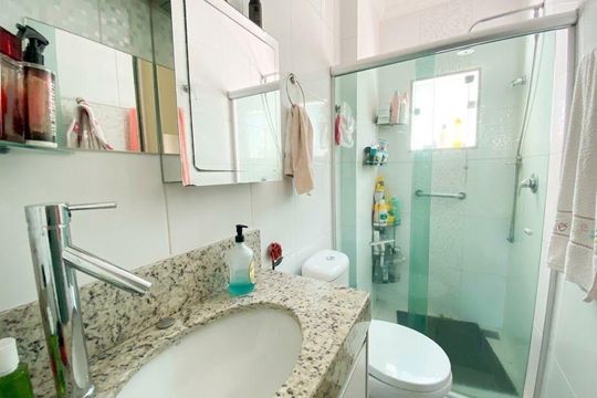 Banheiro 1 de casa à venda com 4 quartos, 250m² em Dom Bosco, Belo Horizonte