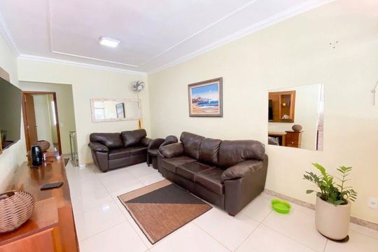 Casa à venda com 4 quartos, 250m² em Dom Bosco, Belo Horizonte