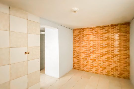 Casa para alugar com 1 quarto, 30m² em Parque Boturussu, São Paulo