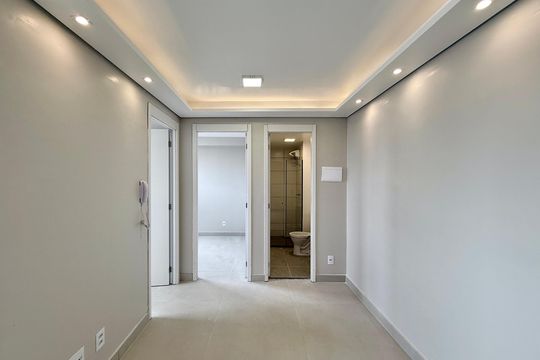 Sala de apartamento para alugar com 2 quartos, 34m² em Jardim Aeroporto, São Paulo