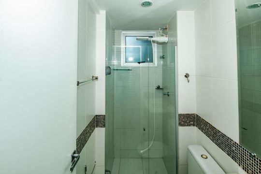 Banheiro do Quarto 1 de apartamento para alugar com 3 quartos, 86m² em Pampulha, Belo Horizonte