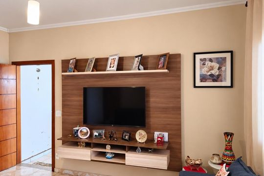 Sala de casa para alugar com 3 quartos, 136m² em Jardim Bela Vista, Campinas
