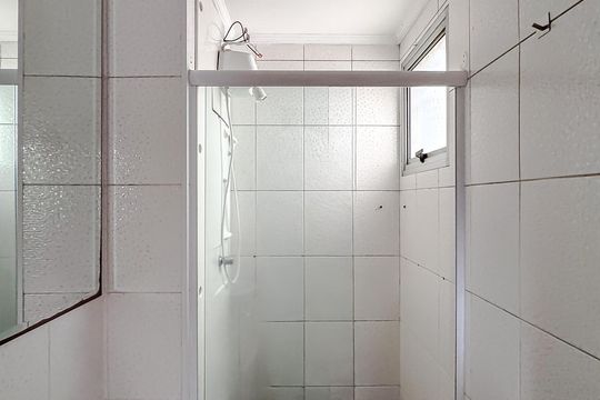 Banheiro de apartamento para alugar com 2 quartos, 55m² em Brás, São Paulo
