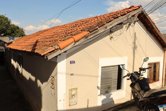 Casa à venda com 2 quartos, 320m² em Vila Santa Clara, São Paulo