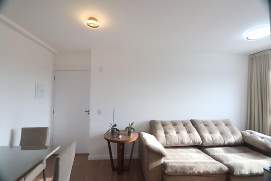 Sala de apartamento para alugar com 2 quartos, 49m² em Harmonia, Canoas