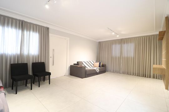 Sala de casa para alugar com 3 quartos, 180m² em Umuarama, Uberlândia