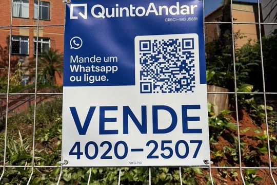 Placa de apartamento à venda com 3 quartos, 82m² em Havaí, Belo Horizonte