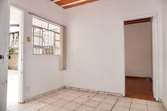 Casa para alugar com 2 quartos, 72m² em Sagrada Família, Belo Horizonte