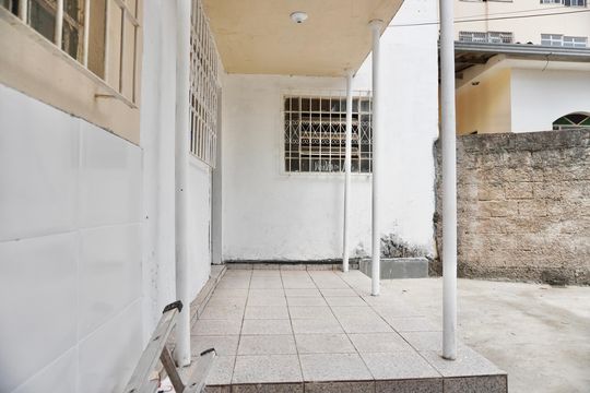 Área do barracão de casa para alugar com 2 quartos, 72m² em Sagrada Família, Belo Horizonte