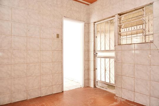 Cozinha de casa para alugar com 2 quartos, 72m² em Sagrada Família, Belo Horizonte
