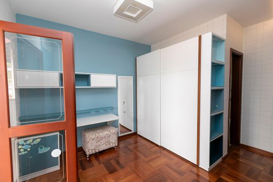 SUITE Nº 3 de casa de condomínio à venda com 3 quartos, 628m² em Cidade Universitária, Campinas
