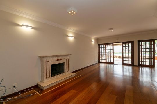 SALA PARA VÁRIOS AMBIENTES de casa de condomínio à venda com 3 quartos, 628m² em Cidade Universitária, Campinas