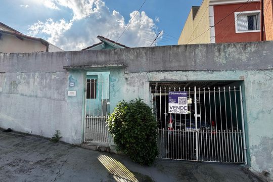 Fachada de casa à venda com 4 quartos, 250m² em Vila Helena, Santo André