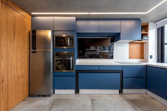 Cozinha de apartamento para alugar com 1 quarto, 50m² em Vila Nova Conceição, São Paulo