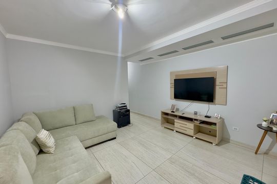 Casa para alugar com 4 quartos, 220m² em Vila Izabel, Guarulhos