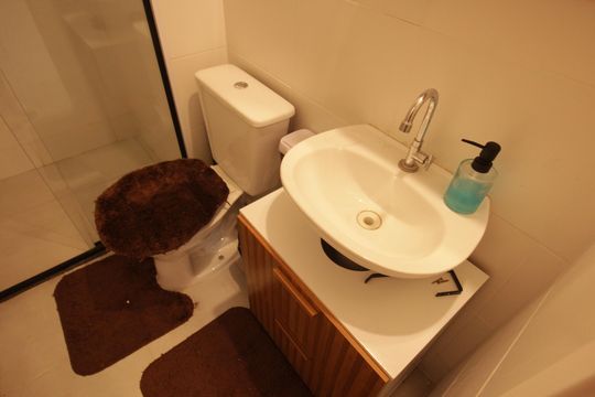 Banheiro de apartamento para alugar com 2 quartos, 42m² em Jabaquara, Santos