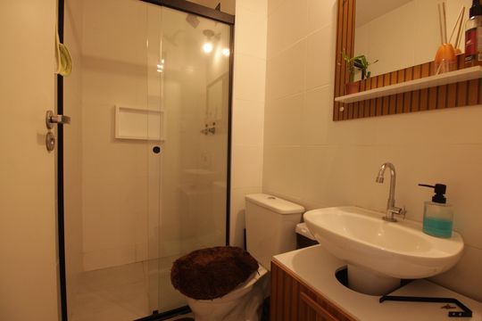Banheiro de apartamento para alugar com 2 quartos, 42m² em Jabaquara, Santos