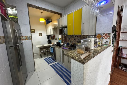 Cozinha de apartamento à venda com 2 quartos, 80m² em Inhaúma, Rio de Janeiro