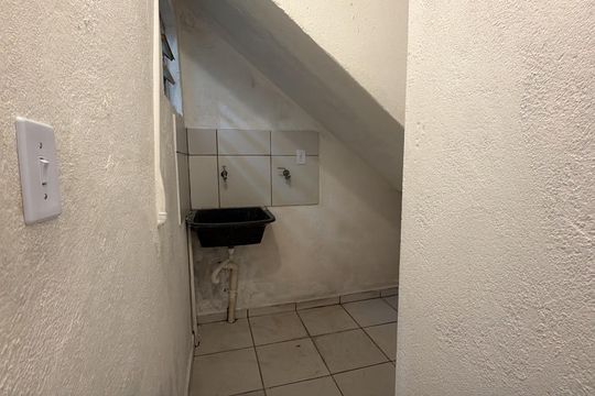 Área de Serviço de casa de condomínio para alugar com 1 quarto, 50m² em Vila Maria Zelia, São Paulo