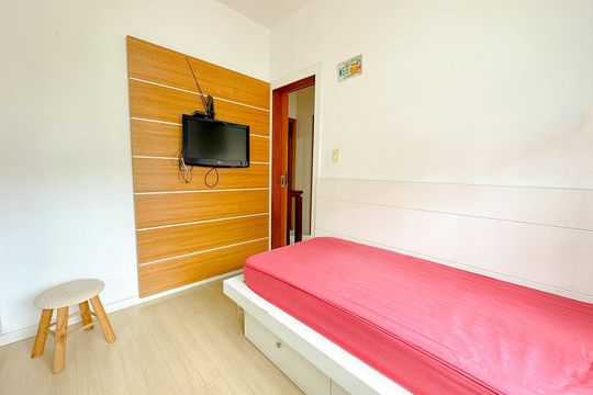 Quarto 1 de casa para alugar com 4 quartos, 250m² em Estreito, Florianópolis