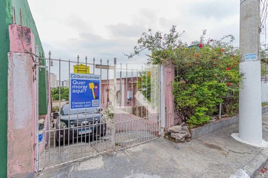 Fachada de casa à venda com 2 quartos, 250m² em Conceicao, Osasco