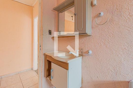 Banheiro 2 de casa à venda com 2 quartos, 250m² em Conceicao, Osasco