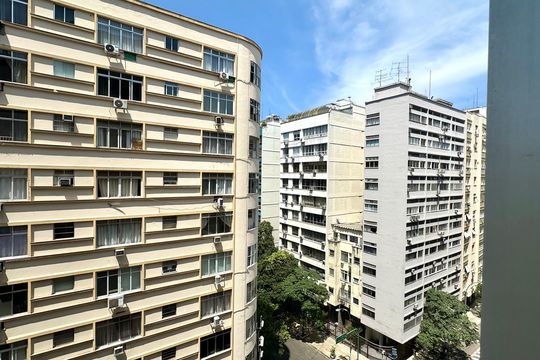 Apartamento para alugar com 4 quartos, 212m² em Copacabana, Rio de Janeiro