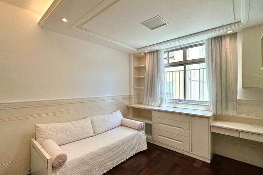 Apartamento para alugar com 4 quartos, 212m² em Copacabana, Rio de Janeiro
