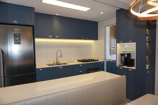 Cozinha de apartamento para alugar com 2 quartos, 87m² em Jardim Branca Flor, Embu das Artes