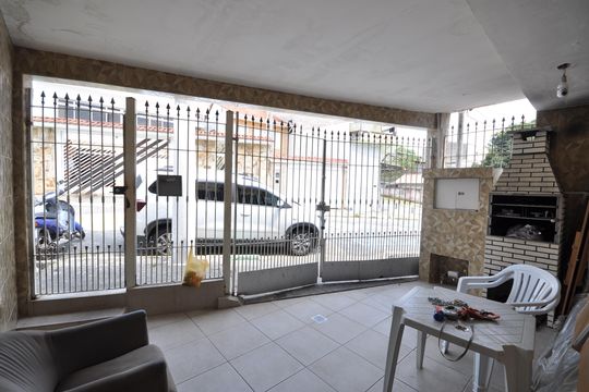 Garagem de casa à venda com 2 quartos, 106m² em Vila Isolina Mazzei, São Paulo