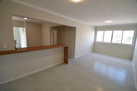 Sala de apartamento à venda com 2 quartos, 72m² em Jardim Proença, Campinas