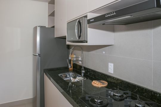 Cozinha de apartamento para alugar com 2 quartos, 42m² em Barra Funda, São Paulo