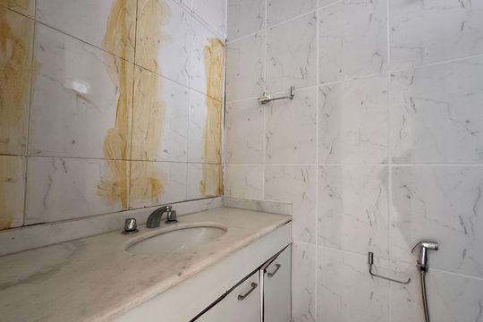 Suíte 1 - Banheiro de apartamento à venda com 4 quartos, 270m² em Recreio dos Bandeirantes, Rio de Janeiro