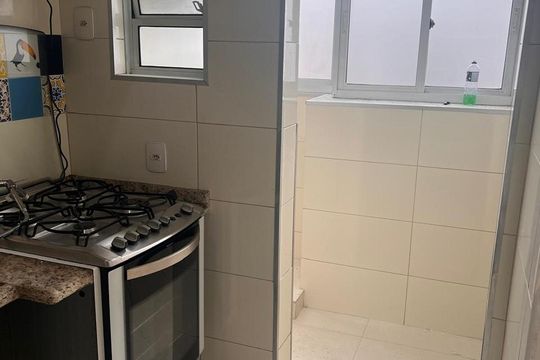Cozinha de apartamento para alugar com 1 quarto, 48m² em Cambuci, São Paulo