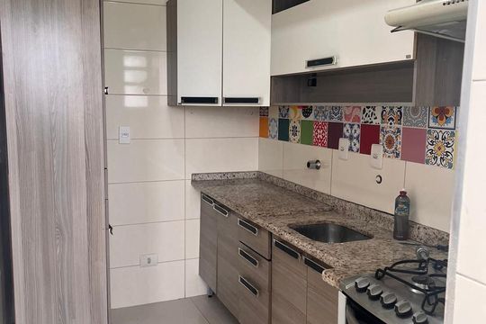 Cozinha de apartamento para alugar com 1 quarto, 48m² em Cambuci, São Paulo
